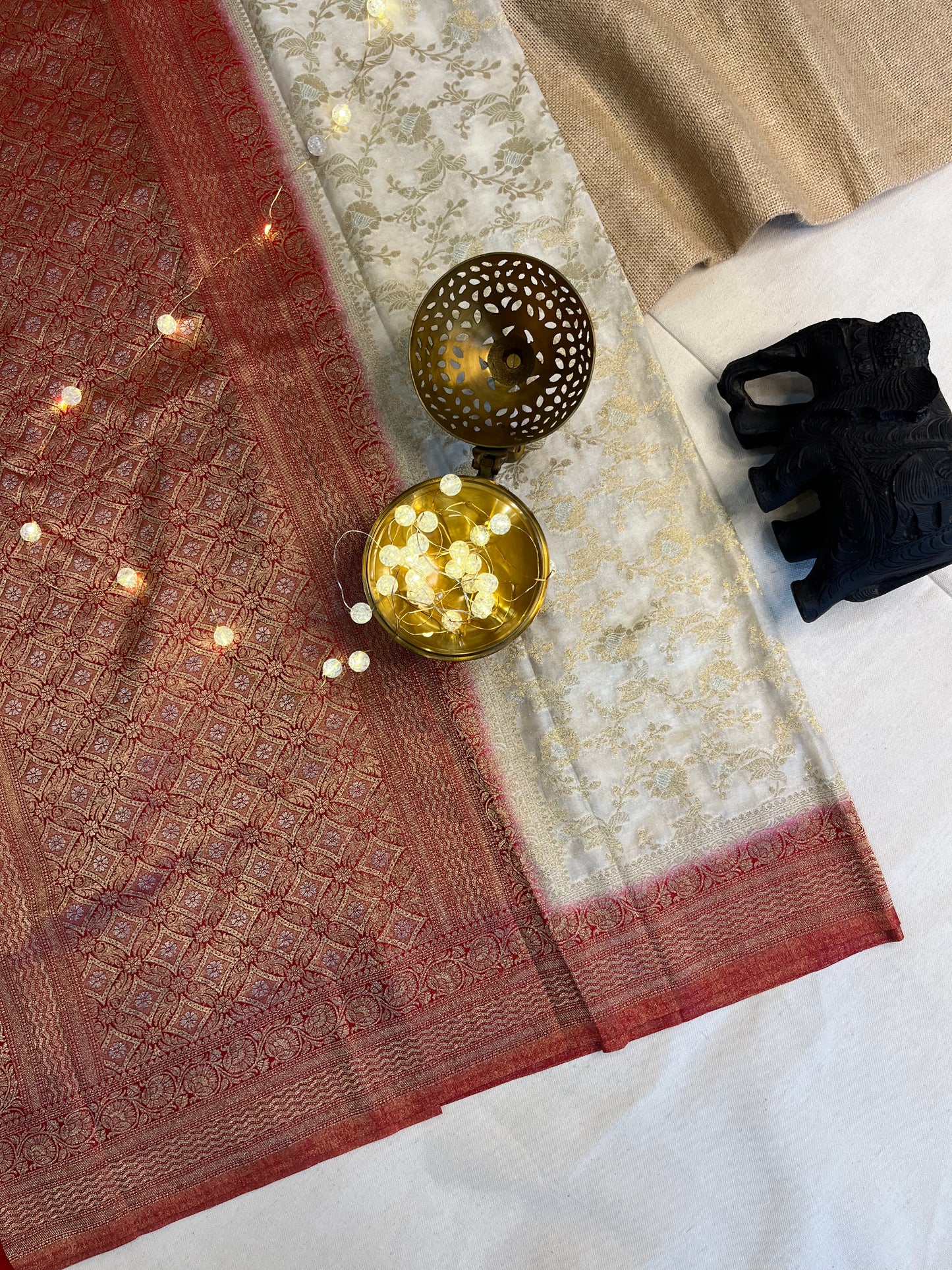 Exclusive Jaal Saree – Intricate Handwoven Design