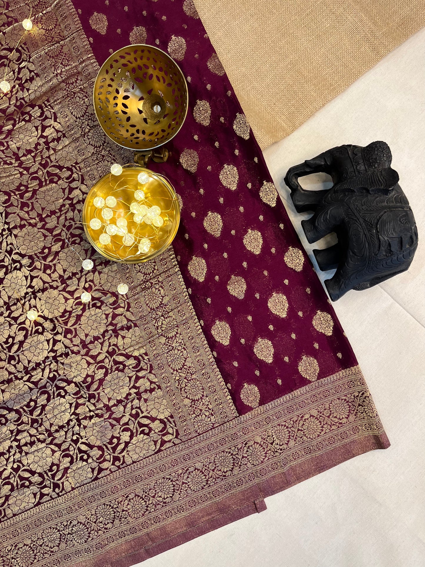 Opulent Big Buta Saree with Traditional Charm