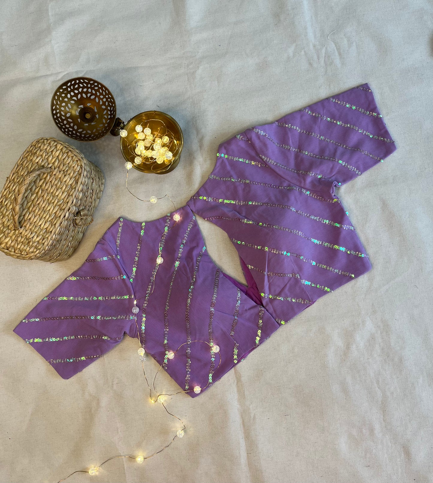 Geogette Geogette plunge neck sequence work in Lavender love