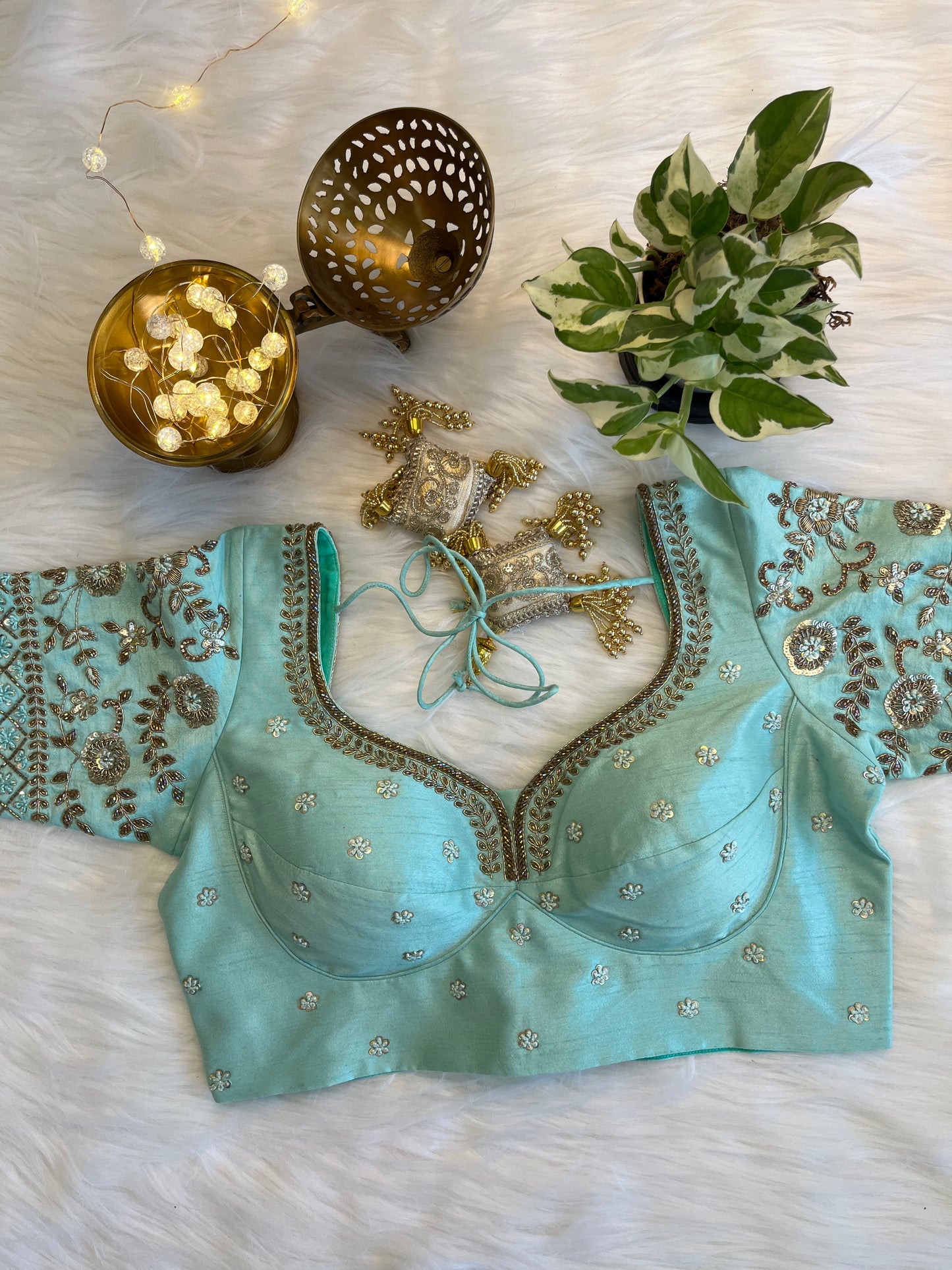 Elegant Sea Green Zardozi Blouse - Premium Raw Silk Fusion for Festive Finesse
