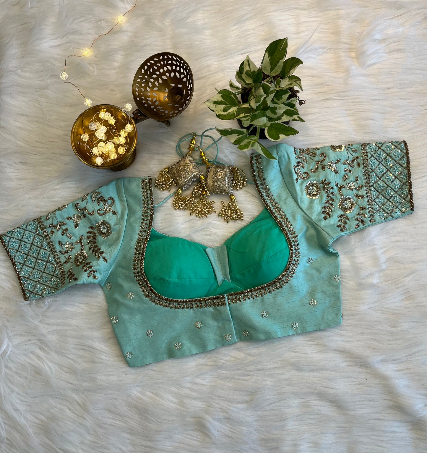 Elegant Sea Green Zardozi Blouse - Premium Raw Silk Fusion for Festive Finesse