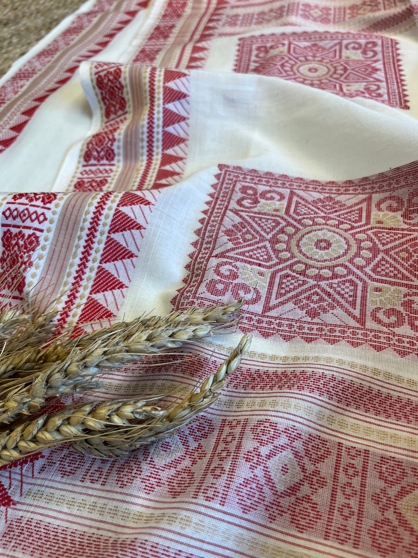 Crimson Charm Handwoven Cotton Saree - WEVOW