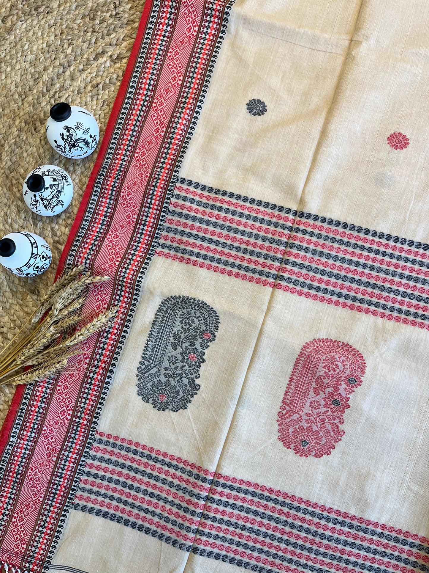 Graceful Cream Cotton Saree with Red and Black Accents – Lightweight Elegance