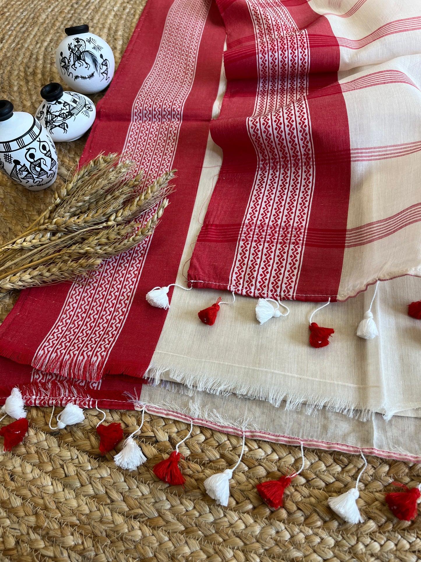 Classic Cream Saree with Red Borders - WEVOW