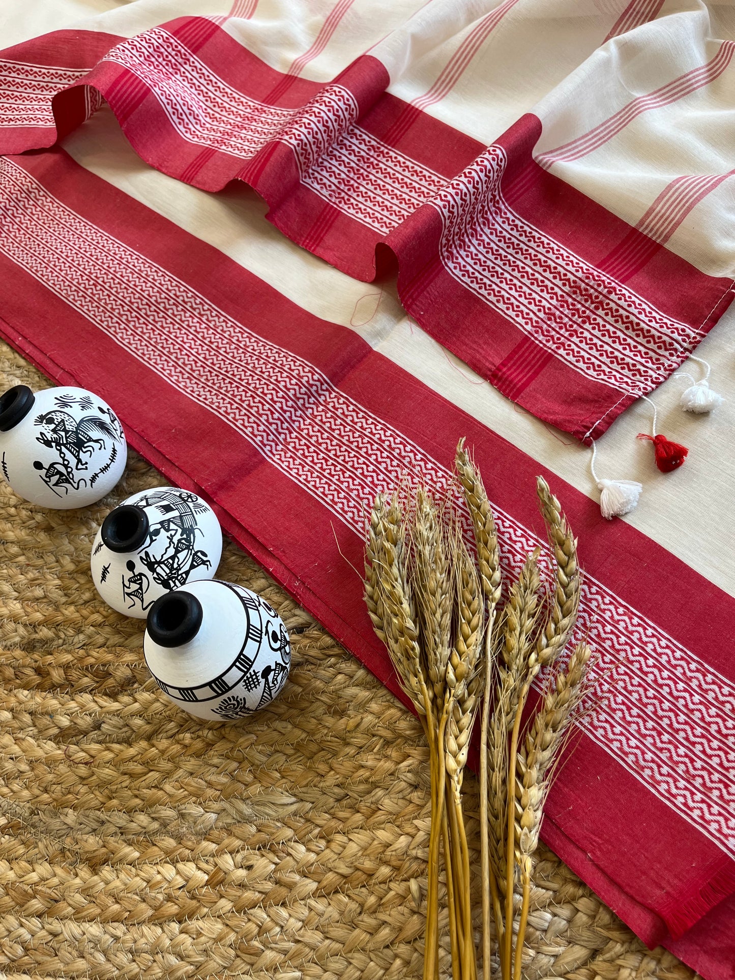 Classic Cream Saree with Red Borders - WEVOW
