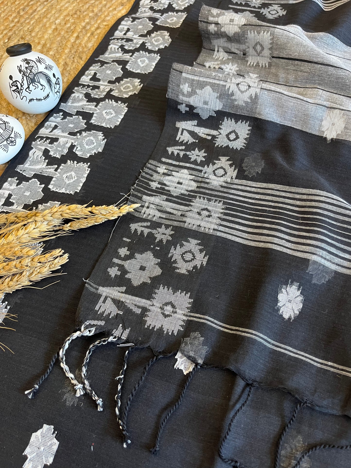Black Beauty Cotton Jamdani Saree - WEVOW