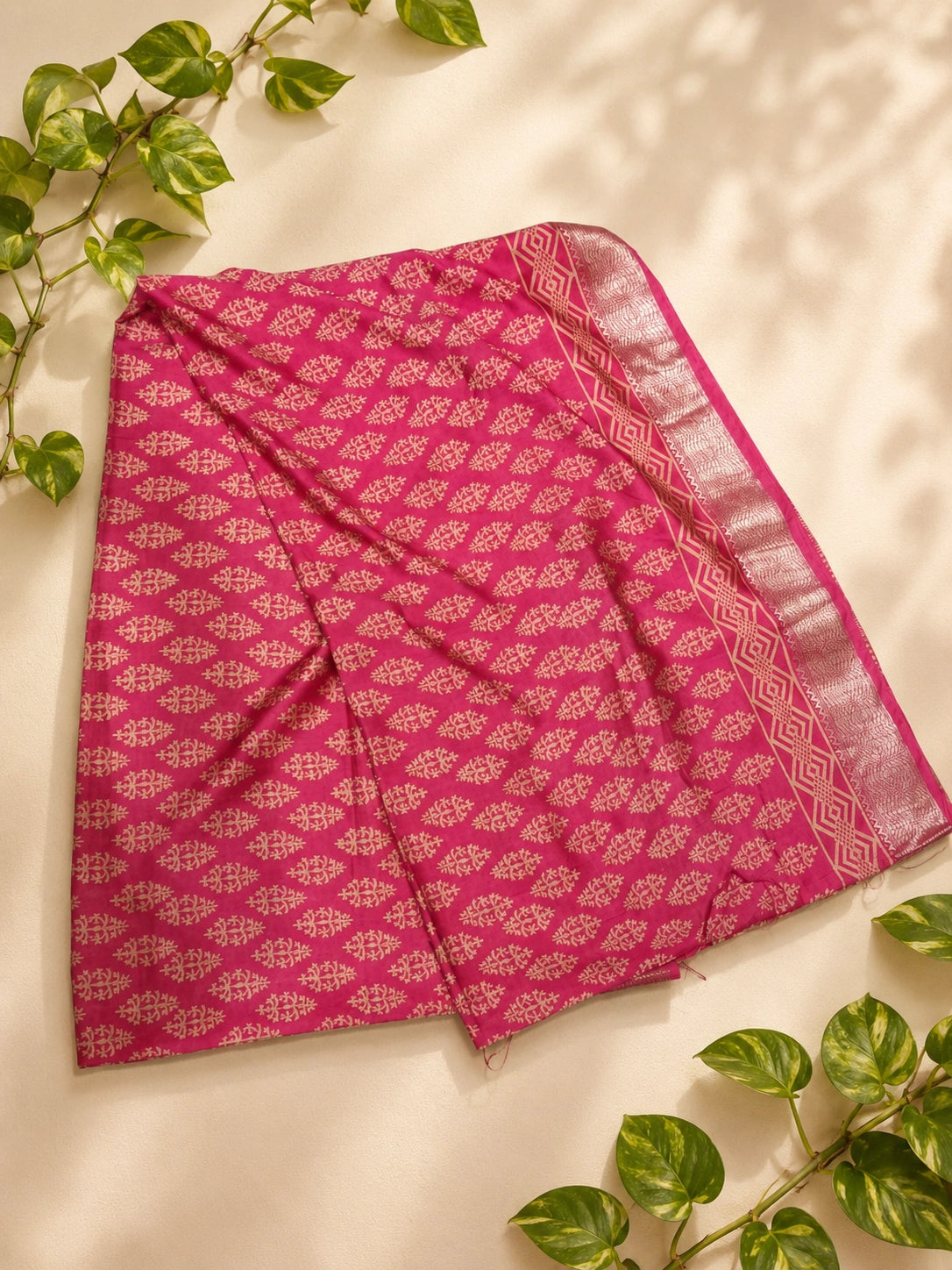 Rani Pink Maheshwari Silk Woven Saree