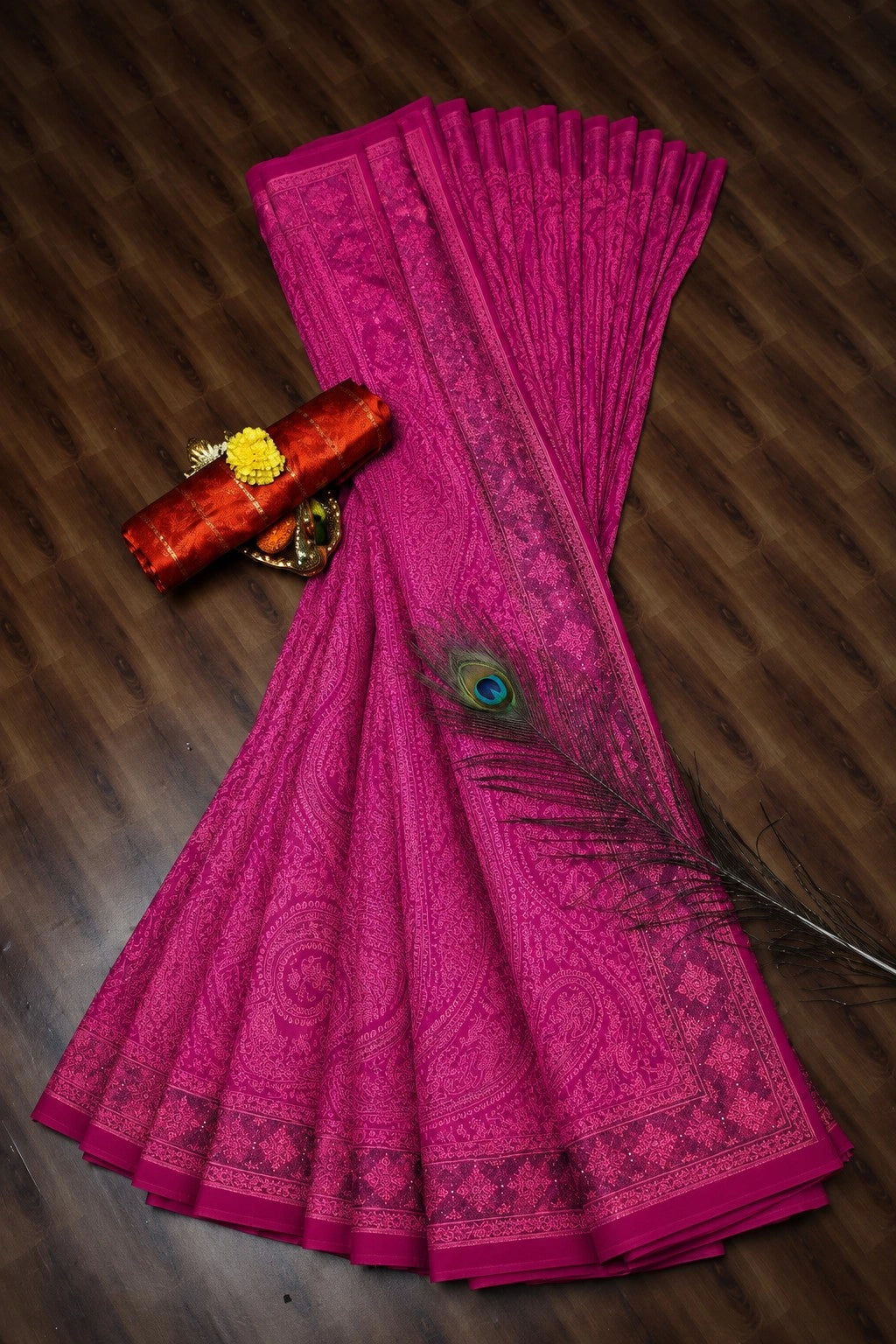 Magenta Georgette Designer Saree with Paisley Jacquard Pattern & Embellished Border Party Wear Saree