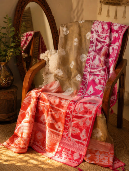 Beige Muslin Jamdani Soft Saree with White Buti Motifs and Pink Traditional Woven Border