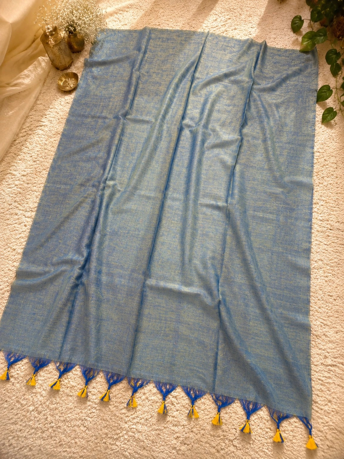 Dual Tone Blue Plain Khadi Saree with Tassel Pallu – Lightweight Ethnic Handloom Style Saree