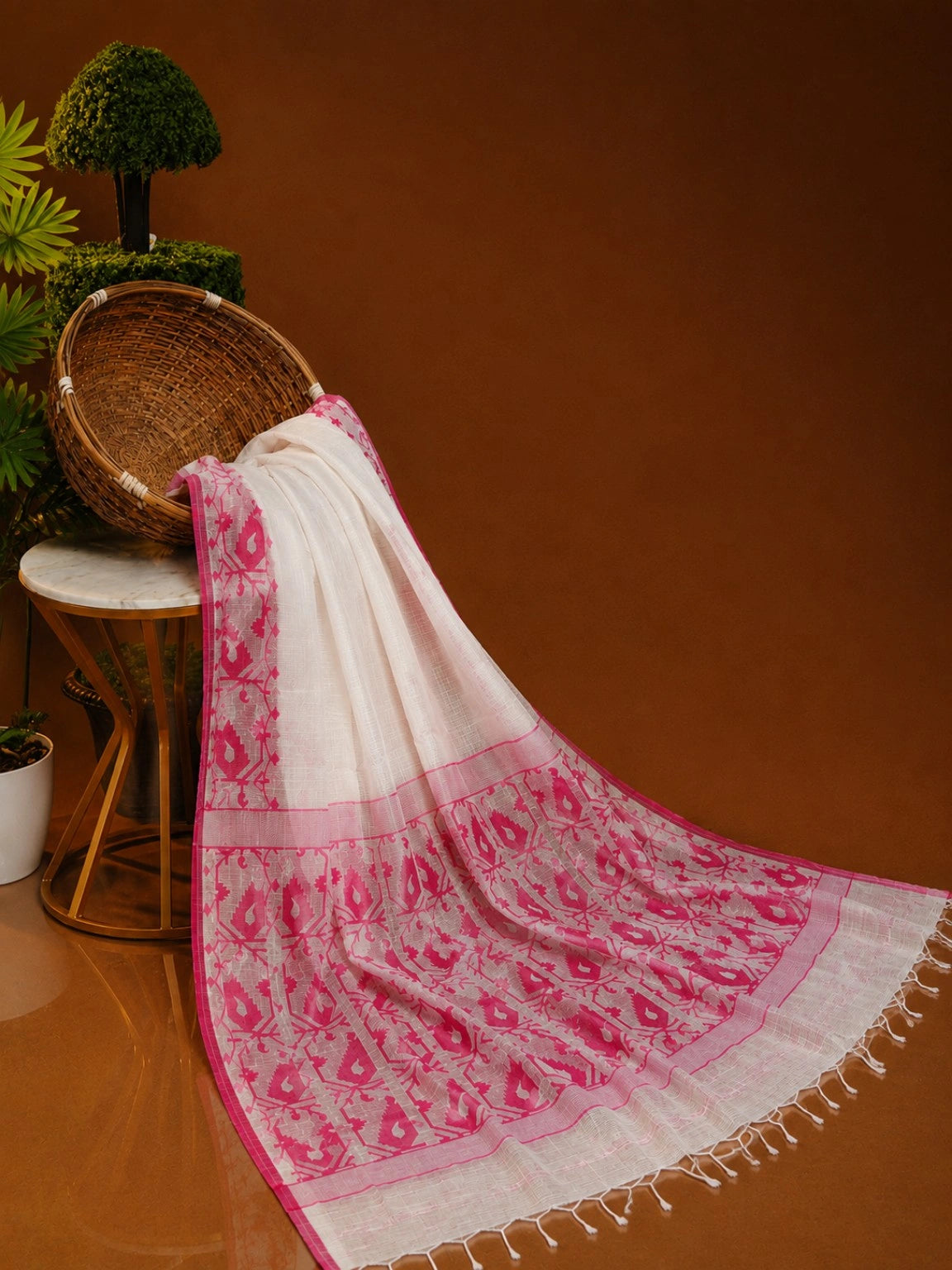 Off White Kota Jamdani Saree with Pink Woven Traditional Border & Rich Pallu