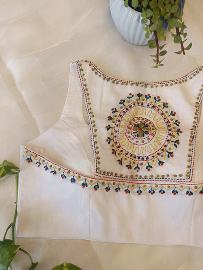 White Cossa Silk Embroidered Blouse – Razor Cut Designer Saree Blouse for Women