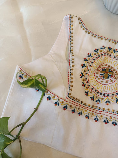 White Cossa Silk Embroidered Blouse – Razor Cut Designer Saree Blouse for Women