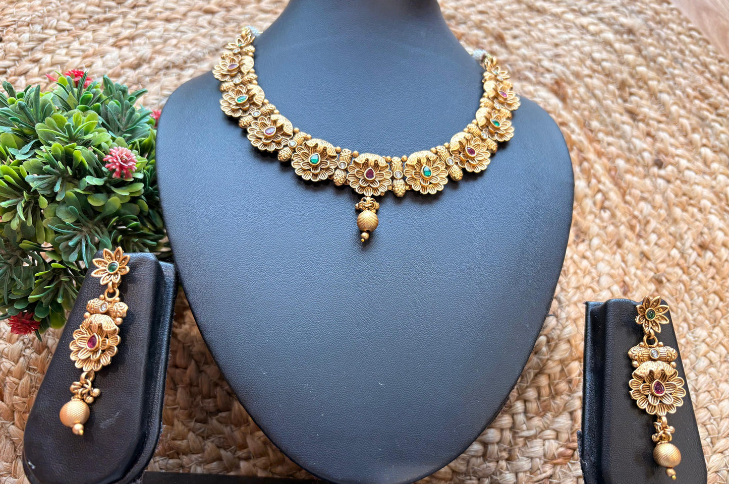 Antique Gold Floral Necklace Set with Stone Work