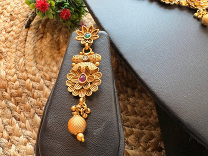 Antique Gold Floral Necklace Set with Stone Work
