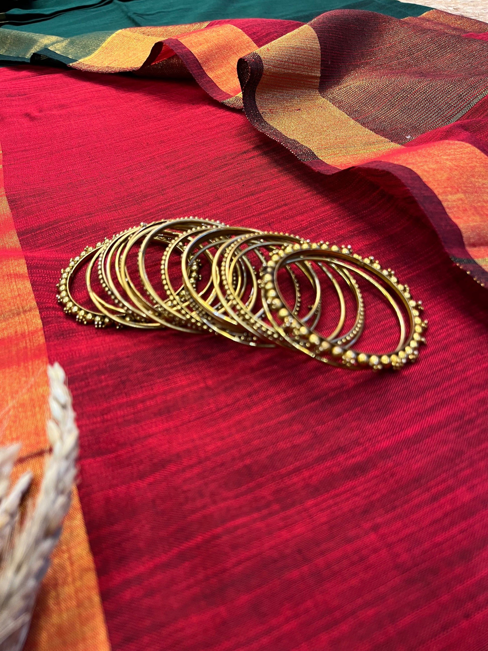 Vibrant Fusion Linen Saree - WEVOW