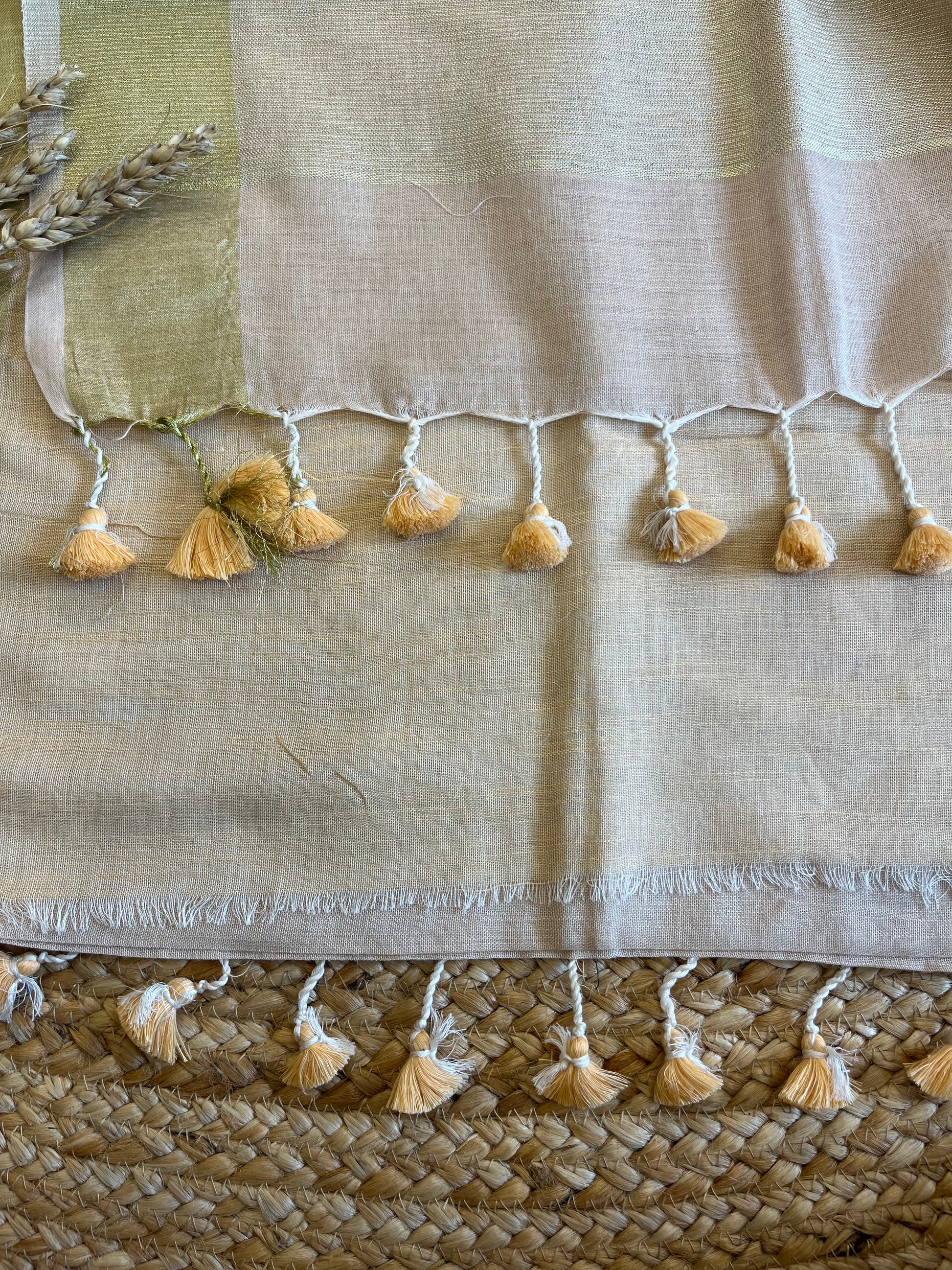 Tranquil Linen Saree - WEVOW