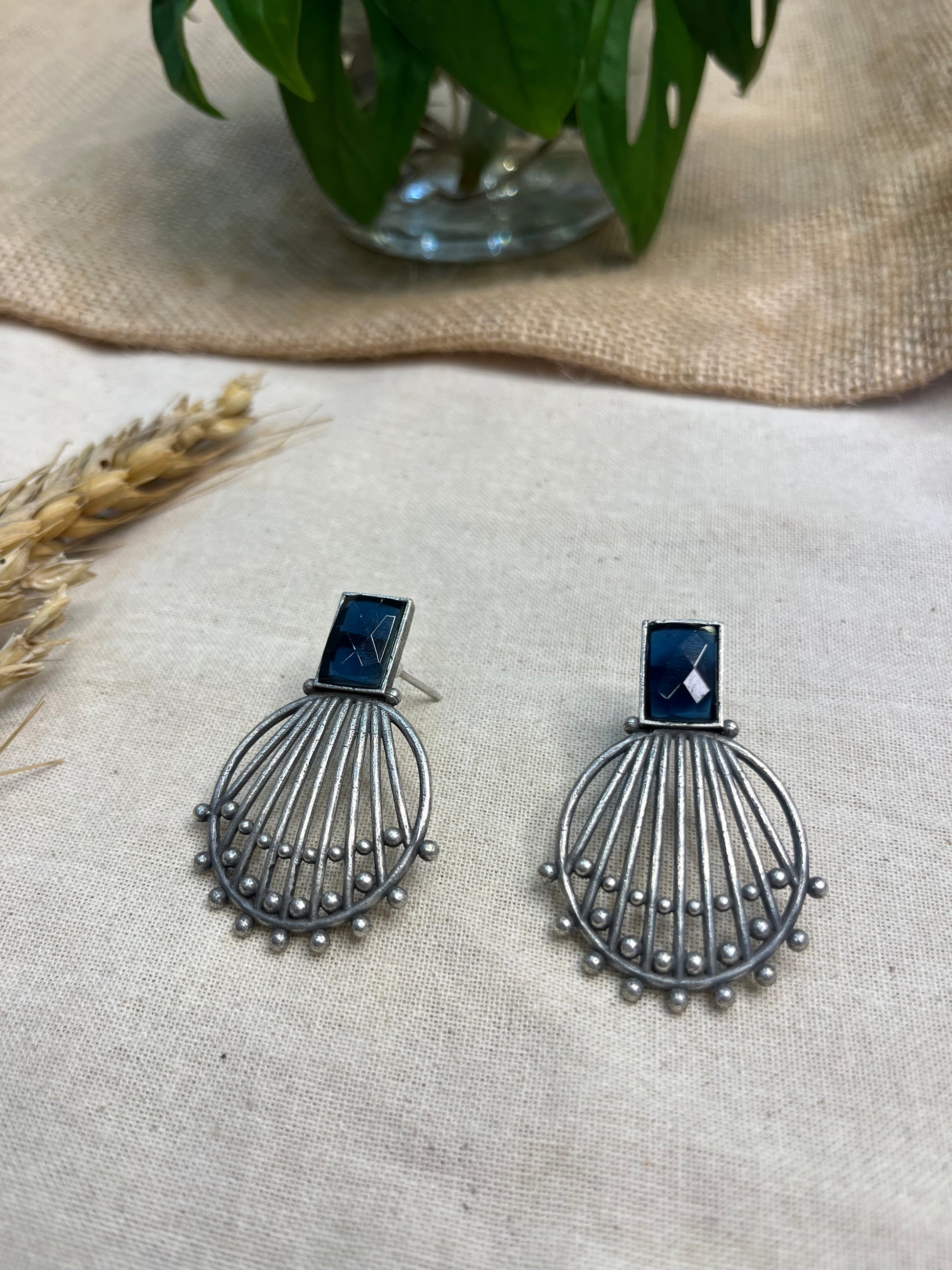 Vintage Floral Drop Earrings - WEVOW