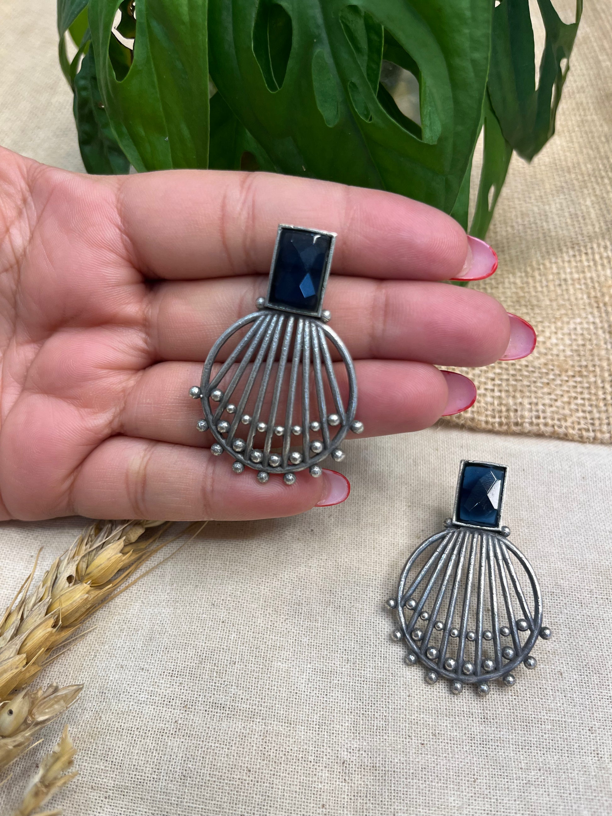 Vintage Floral Drop Earrings - WEVOW