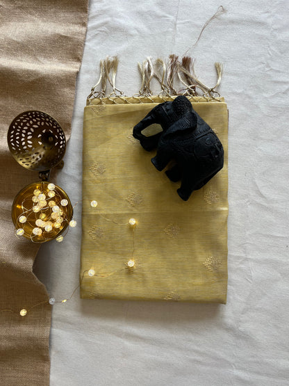 Luxurious Tissue Linen Saree – A Blend of Comfort and Style