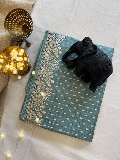Luxurious Linen Saree with Lacy Cutwork Border – Handcrafted Detail