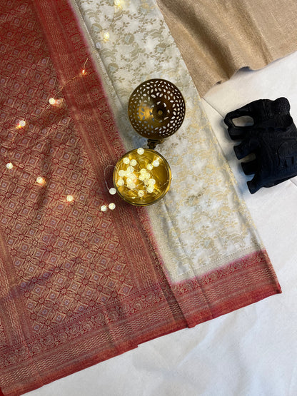 Exclusive Jaal Saree – Intricate Handwoven Design