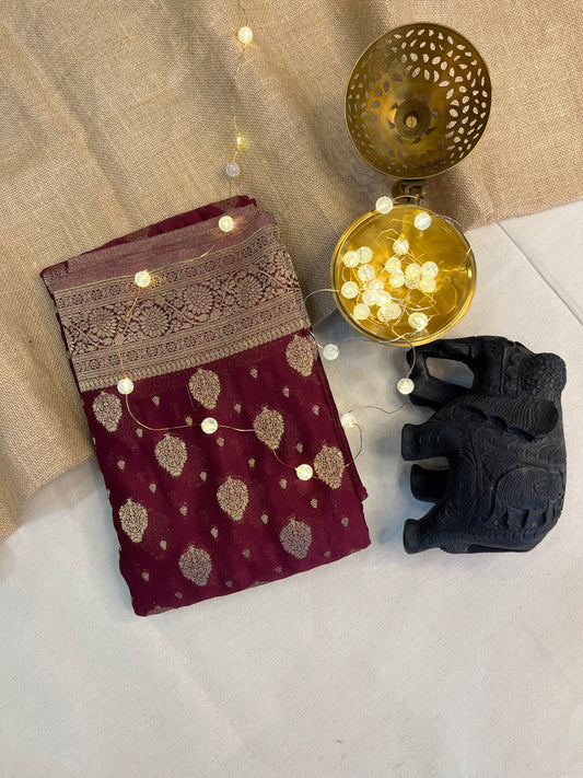 Opulent Big Buta Saree with Traditional Charm