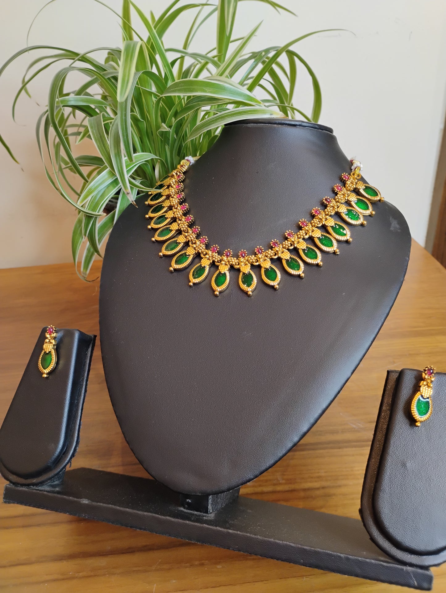 Heritage Green Stone Premium Necklace Set with Earrings