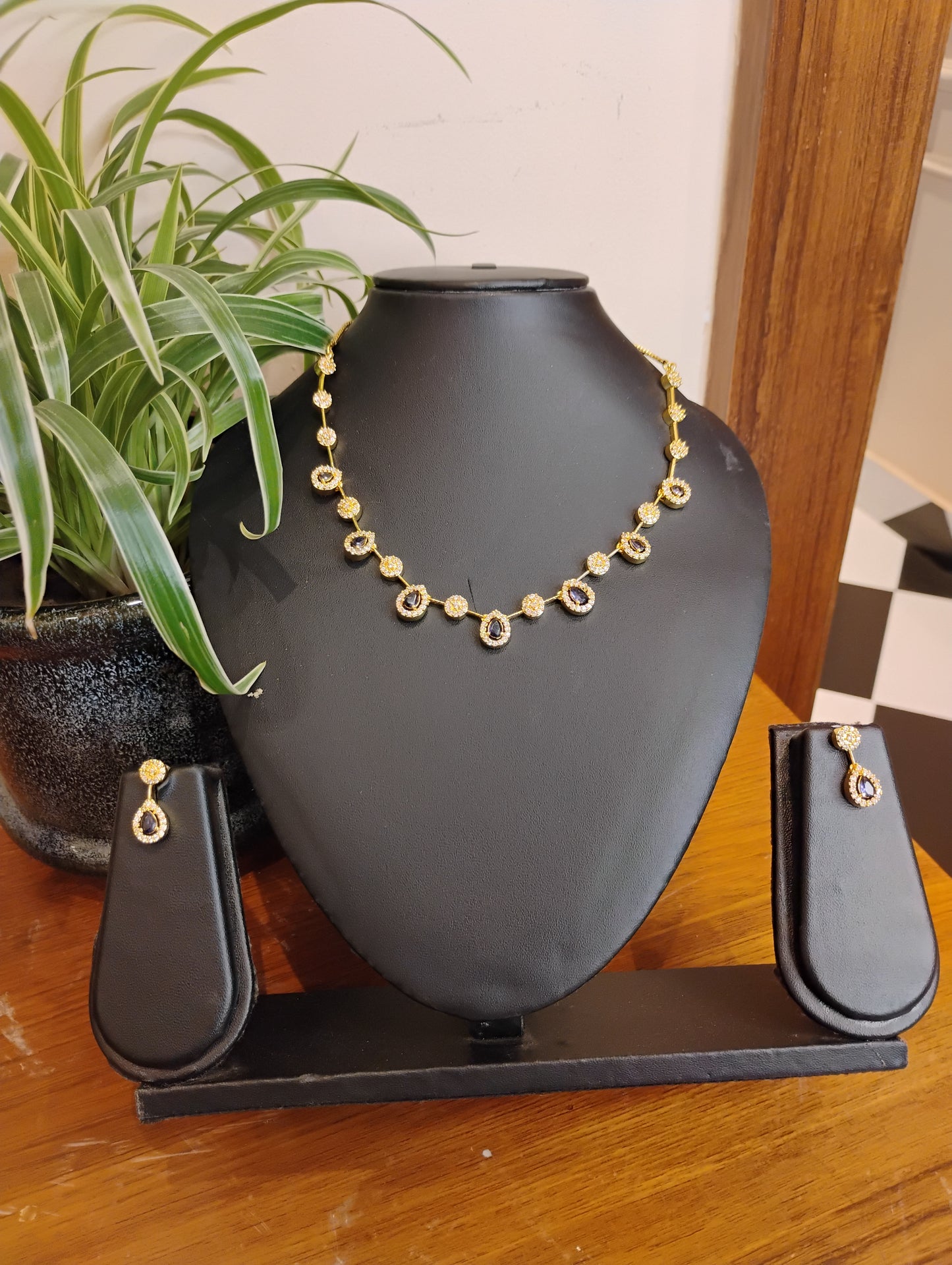 Midnight Royale Diamond-Look Necklace Set