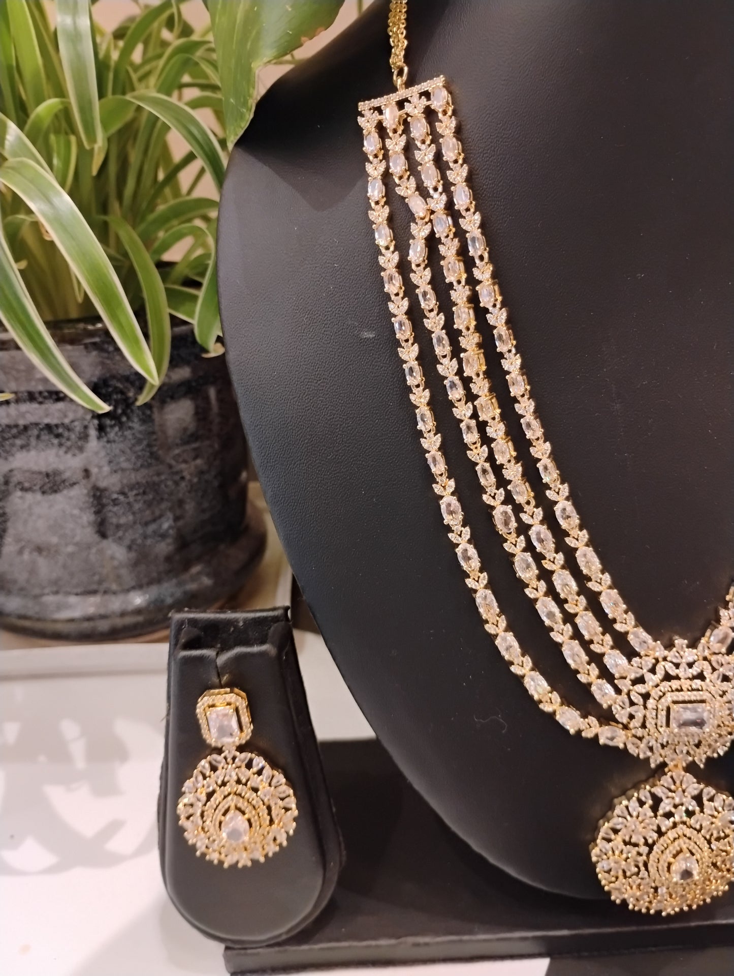 Traditional Gold-Tone Multi-Layer Necklace Set with Statement Pendant & Earrings