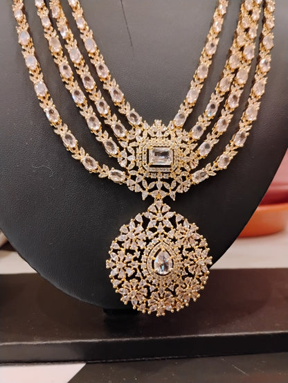 Traditional Gold-Tone Multi-Layer Necklace Set with Statement Pendant & Earrings