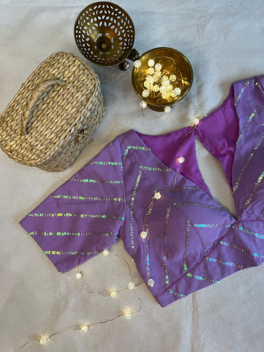 Geogette Geogette plunge neck sequence work in Lavender love