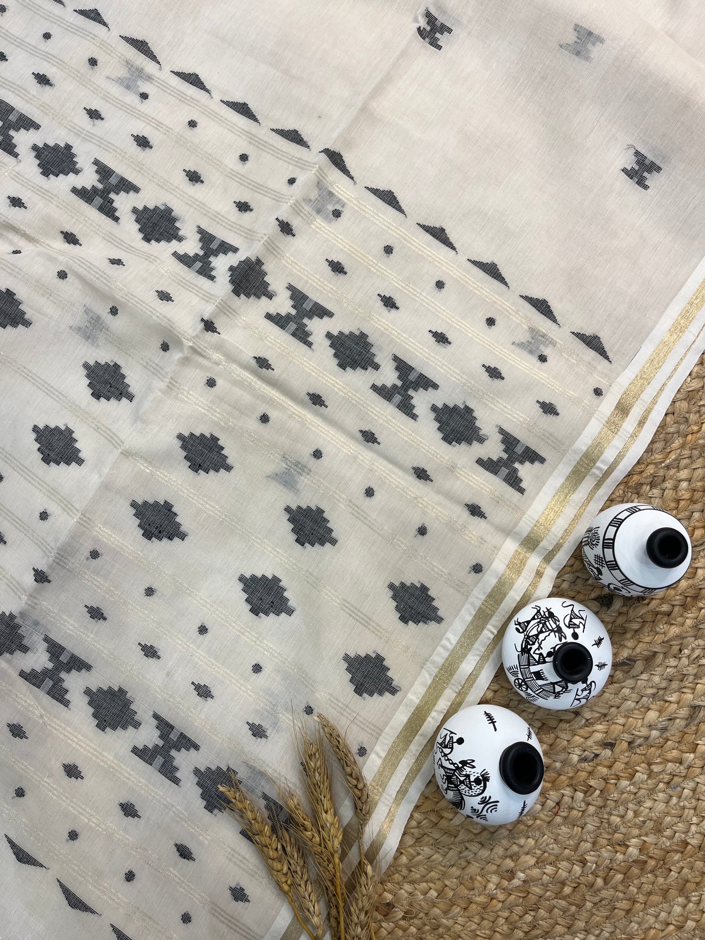 Off-White Handwoven Cotton Saree with Geometric Motifs - WEVOW