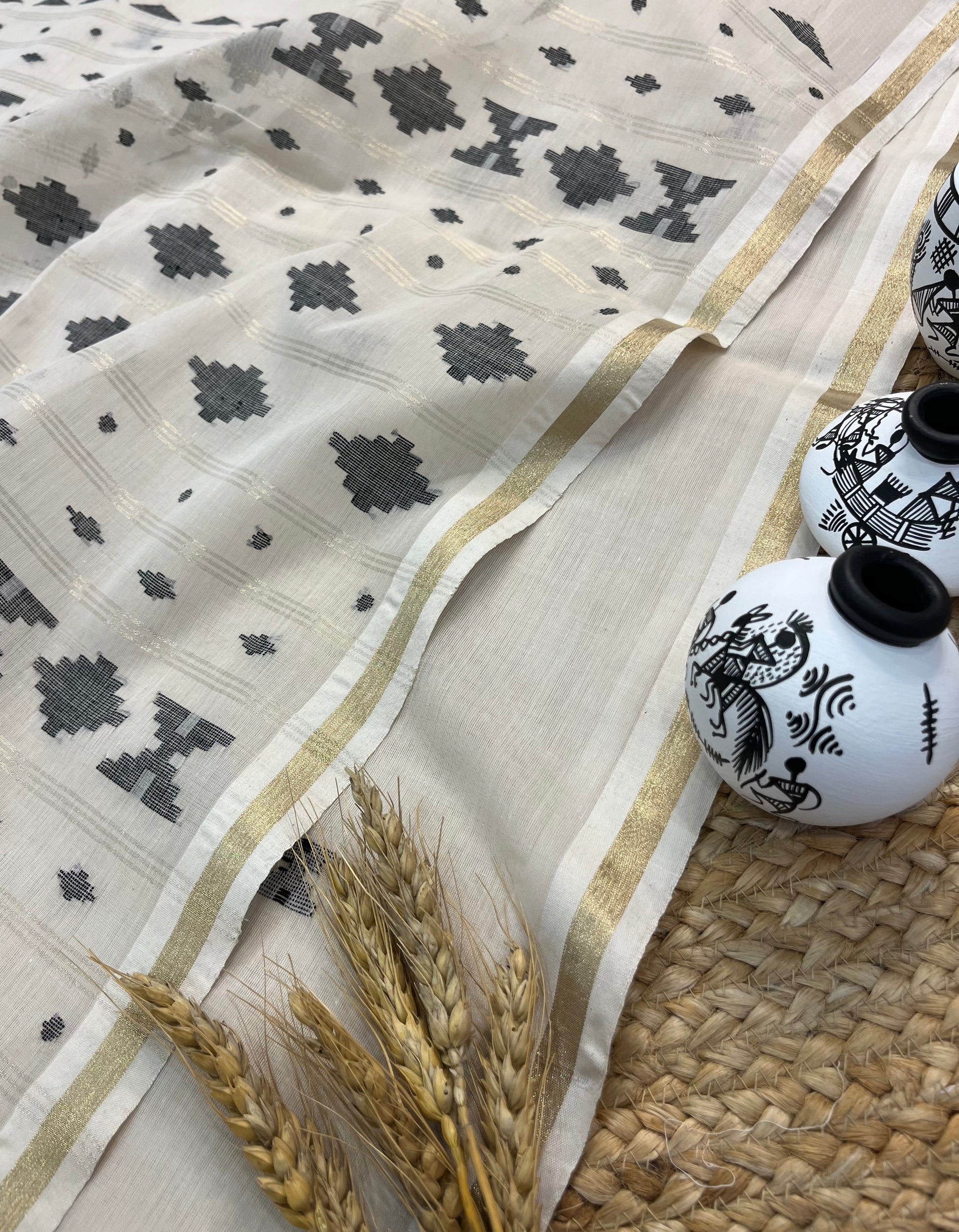 Off-White Handwoven Cotton Saree with Geometric Motifs - WEVOW