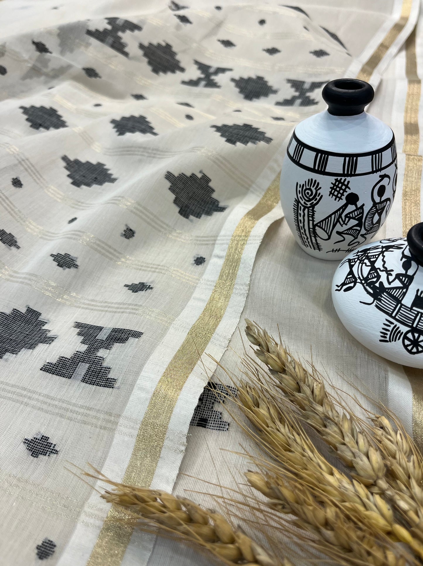 Off-White Handwoven Cotton Saree with Geometric Motifs - WEVOW