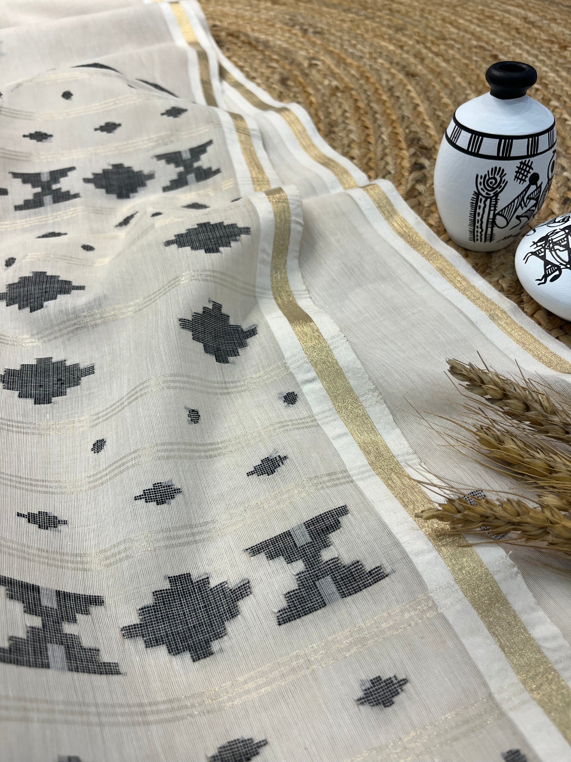Off-White Handwoven Cotton Saree with Geometric Motifs - WEVOW