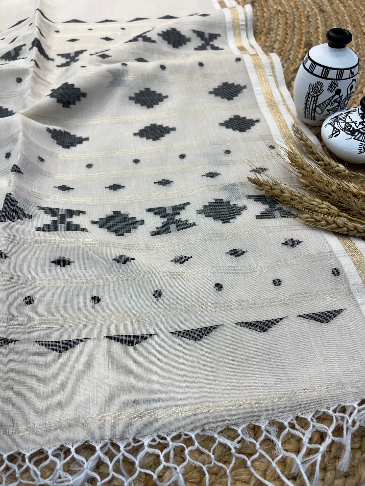 Off-White Handwoven Cotton Saree with Geometric Motifs - WEVOW