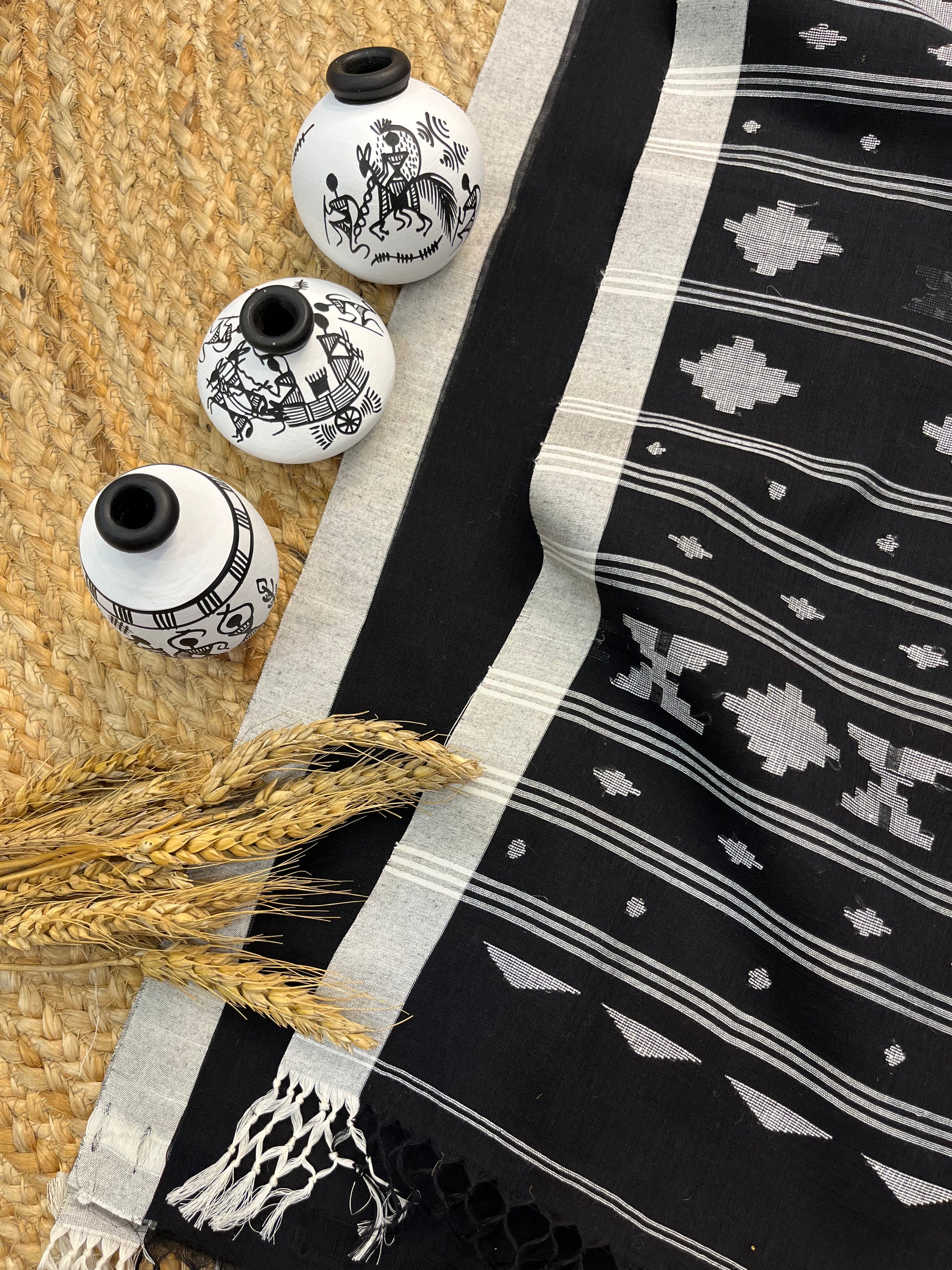 Elegant Black and White Handwoven Cotton Saree with Geometric Patterns - WEVOW