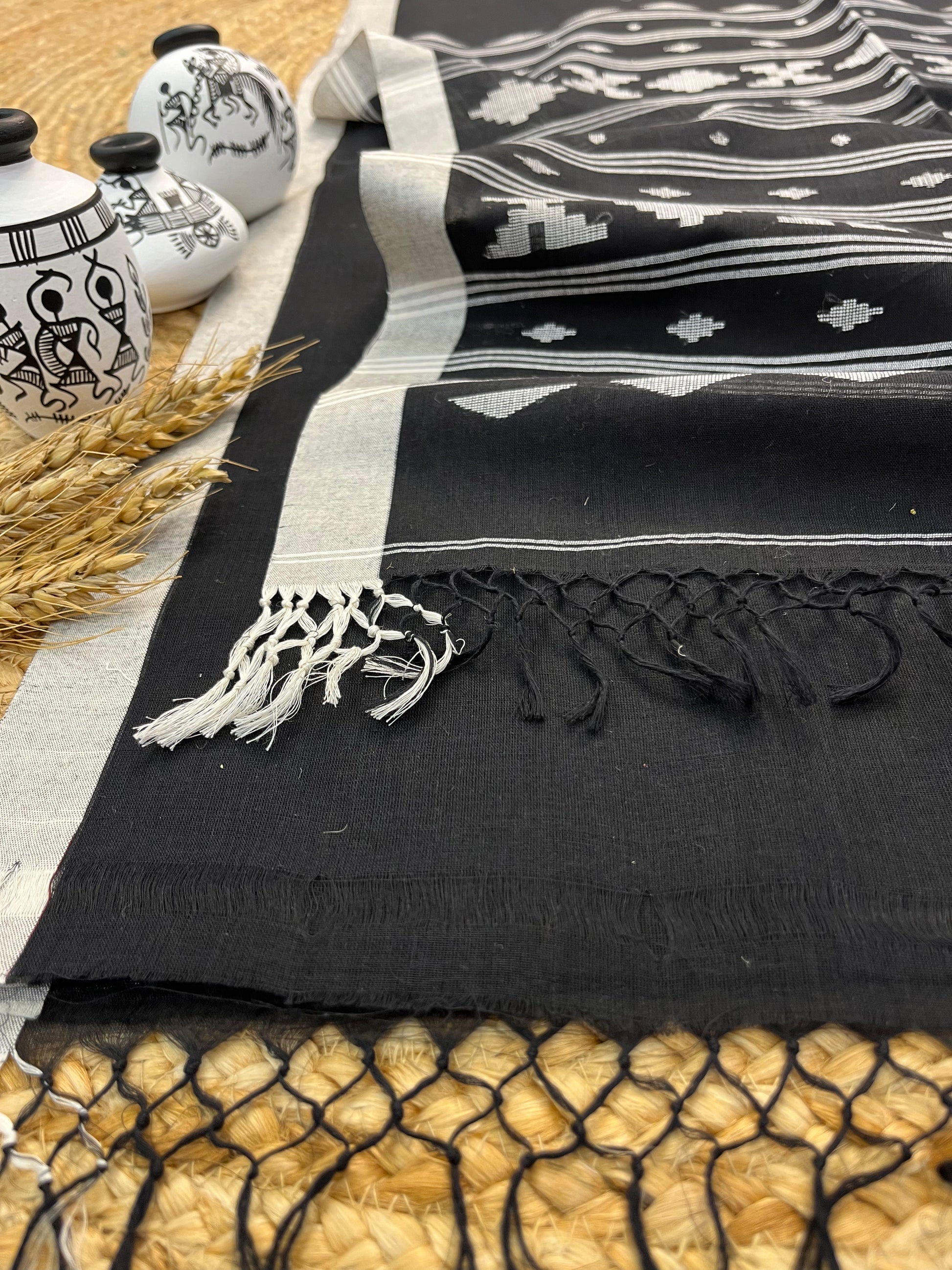 Elegant Black and White Handwoven Cotton Saree with Geometric Patterns - WEVOW