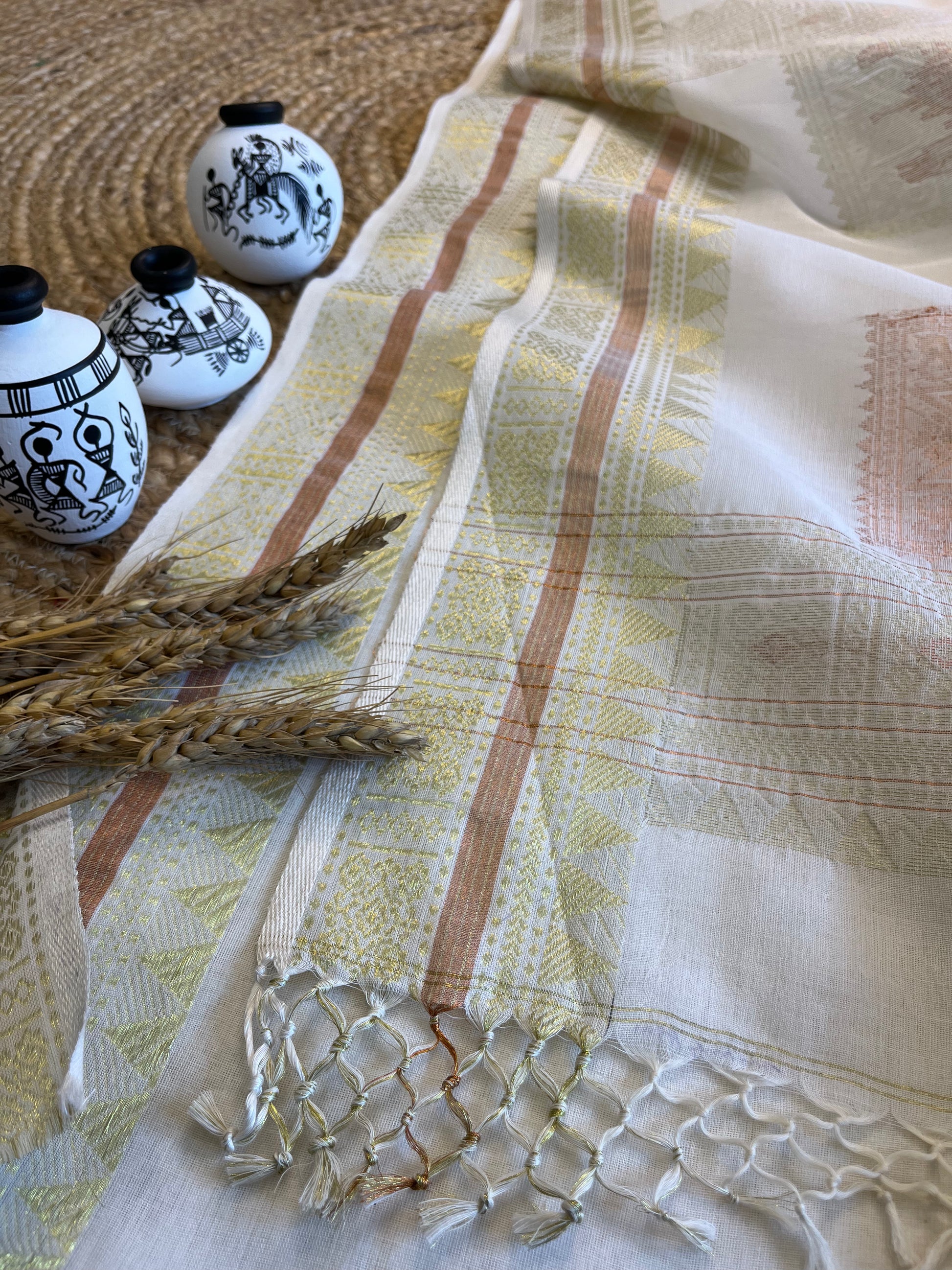 Golden Grace Handwoven Tant Saree - WEVOW