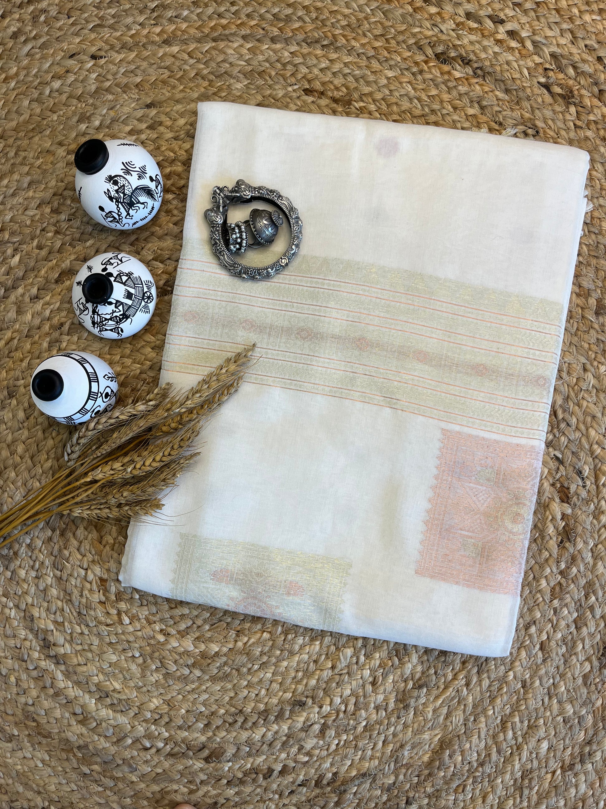 Golden Grace Handwoven Tant Saree - WEVOW