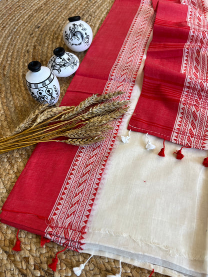 Timeless Ivory Saree with Red Accents - WEVOW