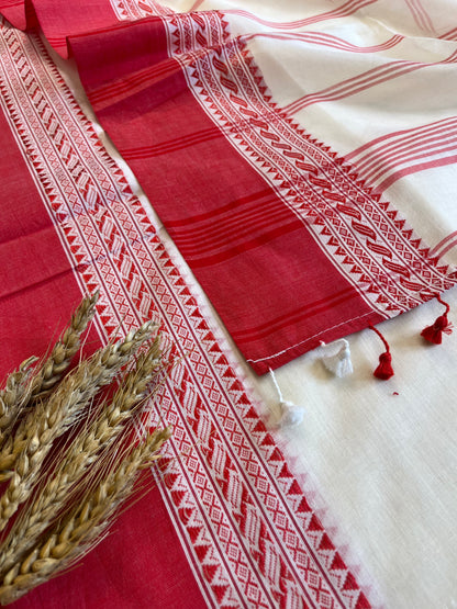 Timeless Ivory Saree with Red Accents - WEVOW