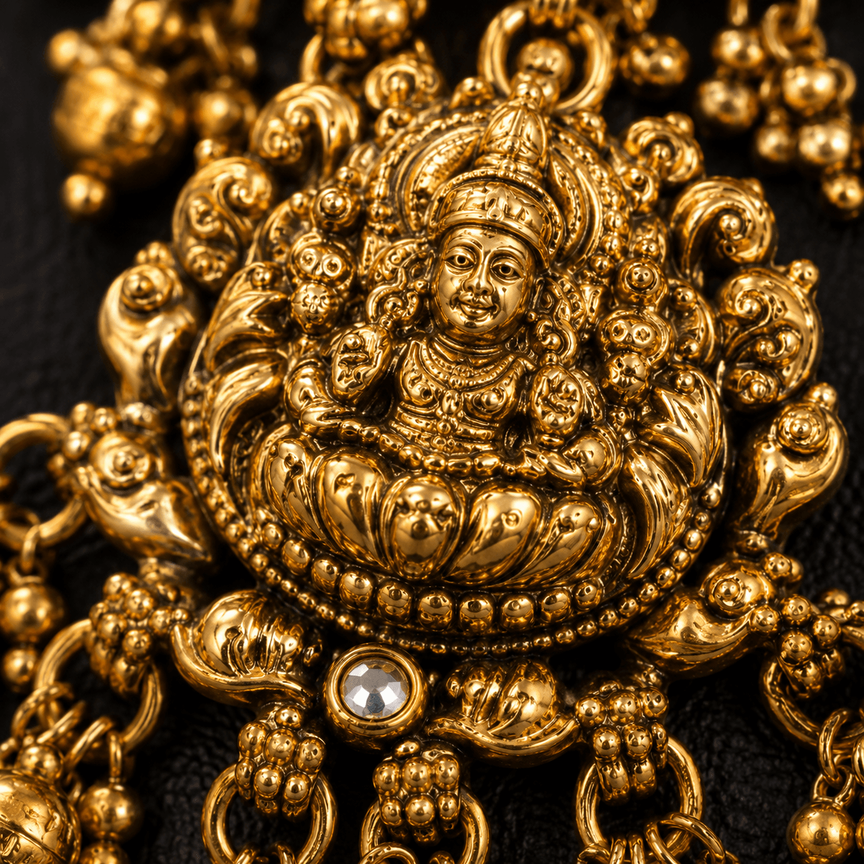 Antique Temple Choker Jewellery Set with Jhumka Earrings