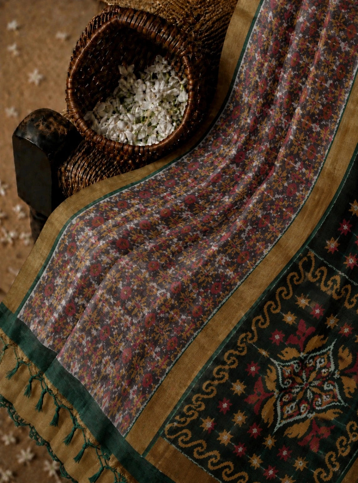 Pure Sico Pochampally Saree in Forest Green with Floral Print & Traditional Pallu Design