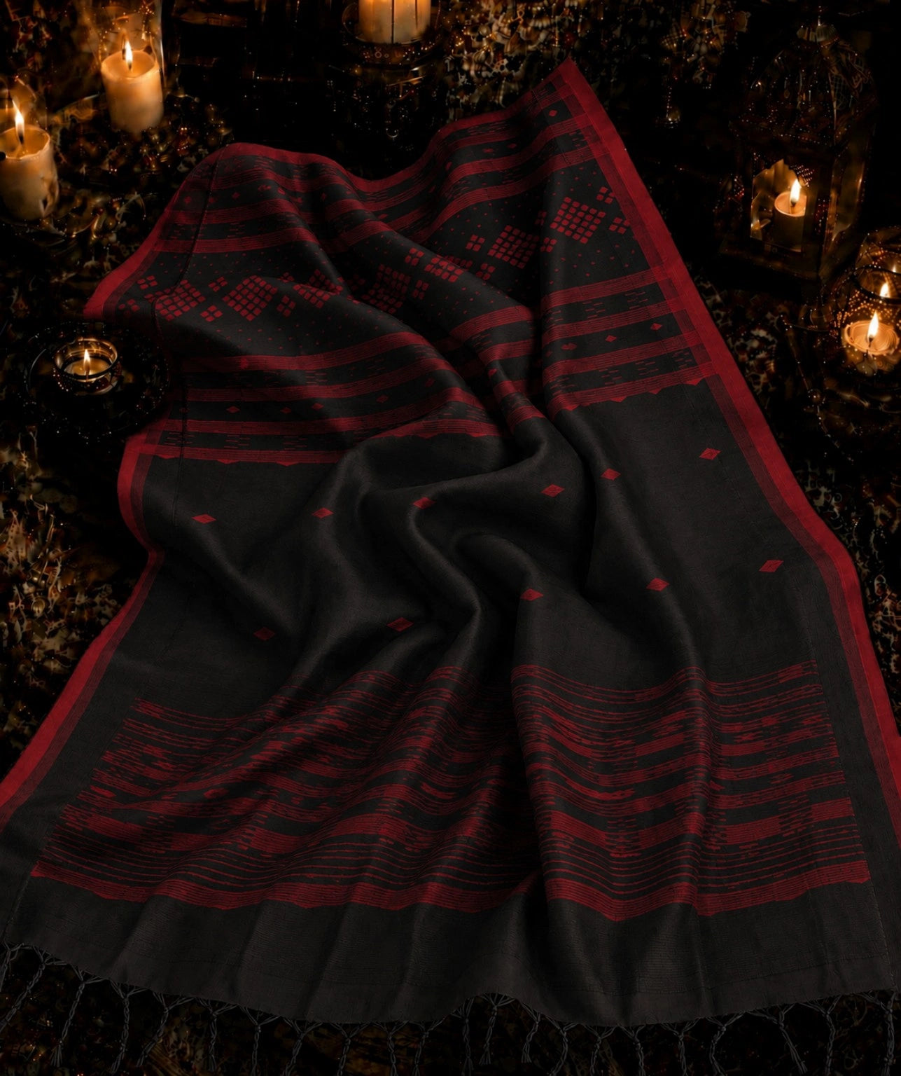 Black & Deep Red Pure Cotton Jamdani Saree with Traditional Geometric Woven Motifs