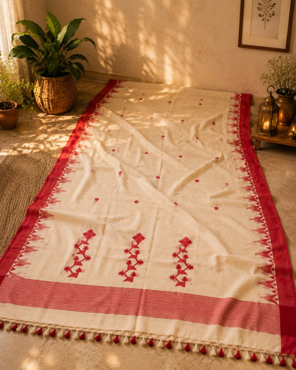 WEVOW Off-White Pure Cotton Hand Weaving Saree with Red Tribal Motifs & Geometric Border