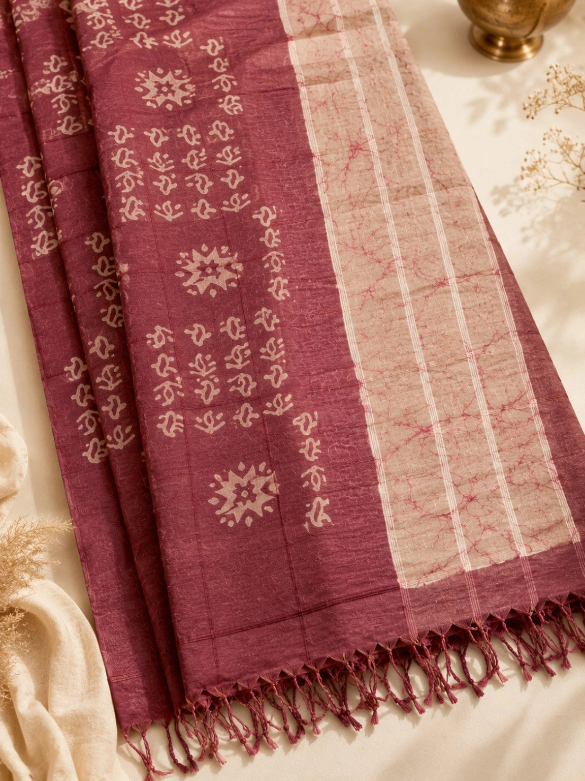 Maroon Linen Batik Print Saree with Beige Abstract Motifs & Contrast Pallu