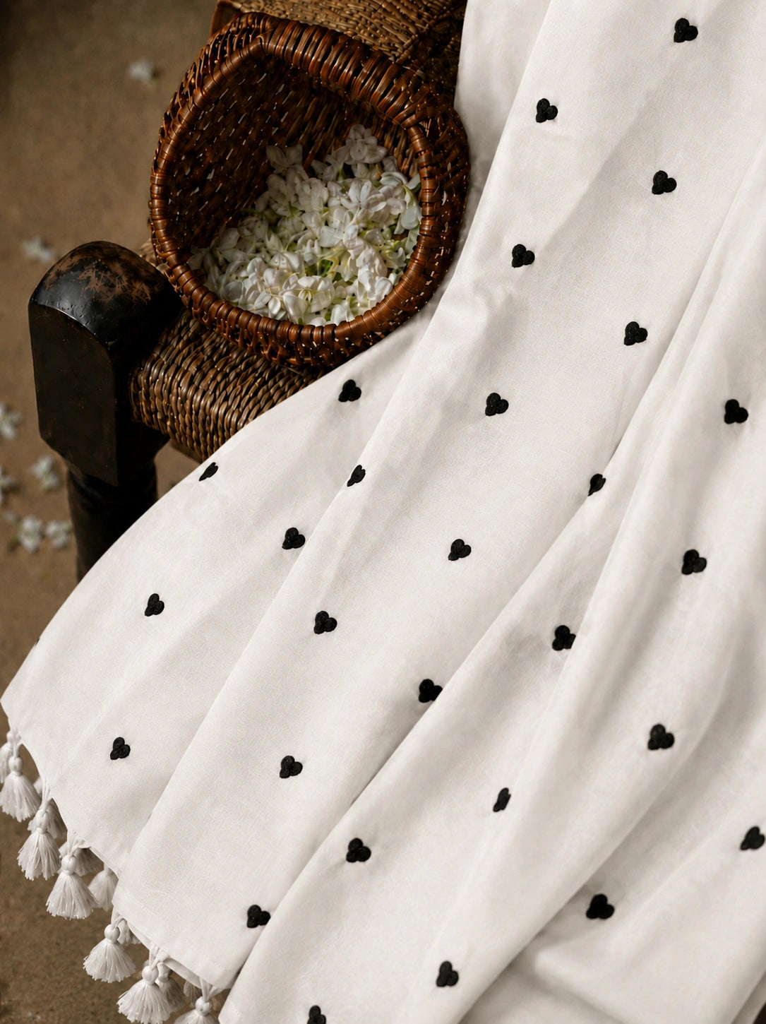 White Mul Cotton Embroidery Saree with Black Heart Motifs & Lace Border